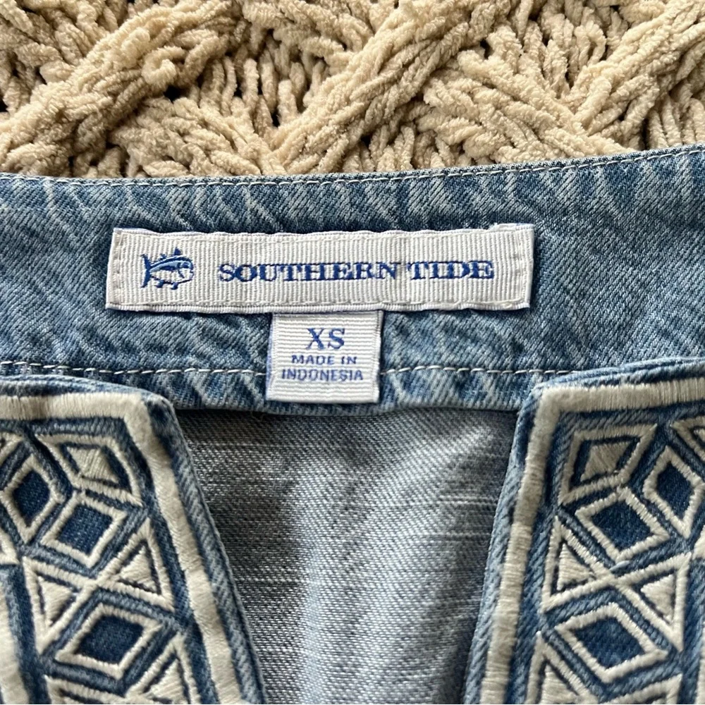 Southern Tide 100% Tencel Holly Embroidered Chambray Light Indigo Dress Size XS - Picture 6 of 16